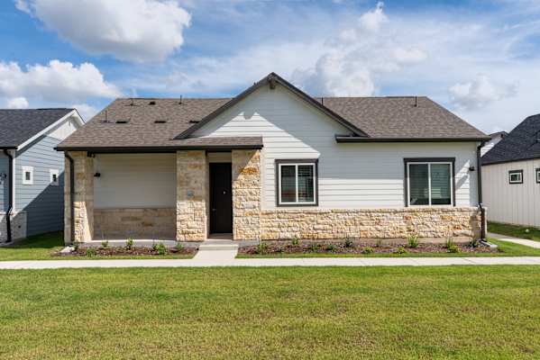 Avilla Rio Oaks property